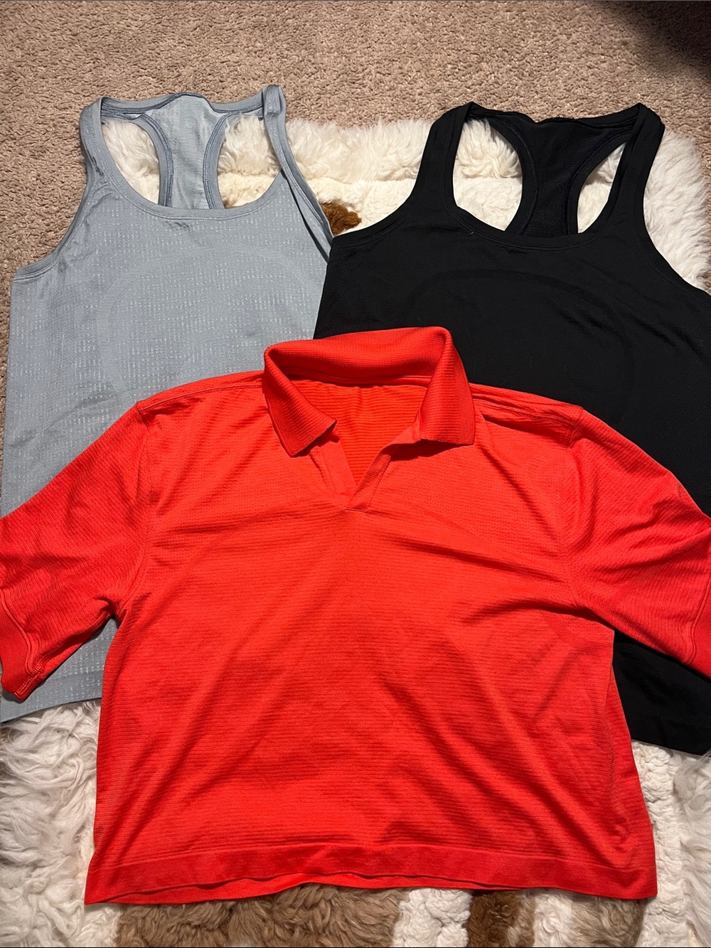 Lot of 3 Lululemon Swiftly all sizes 8